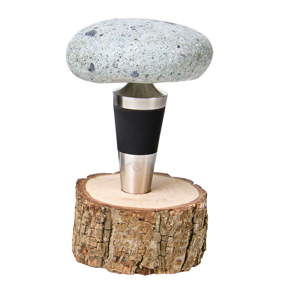 New England Stone Bottle Stopper with Solo 